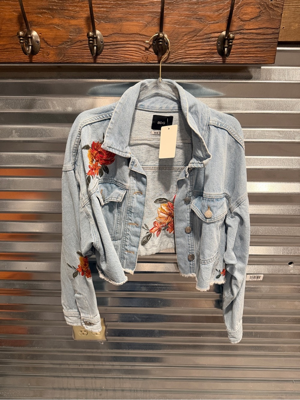 BDG cropped floral jean jacket woman’s size medium